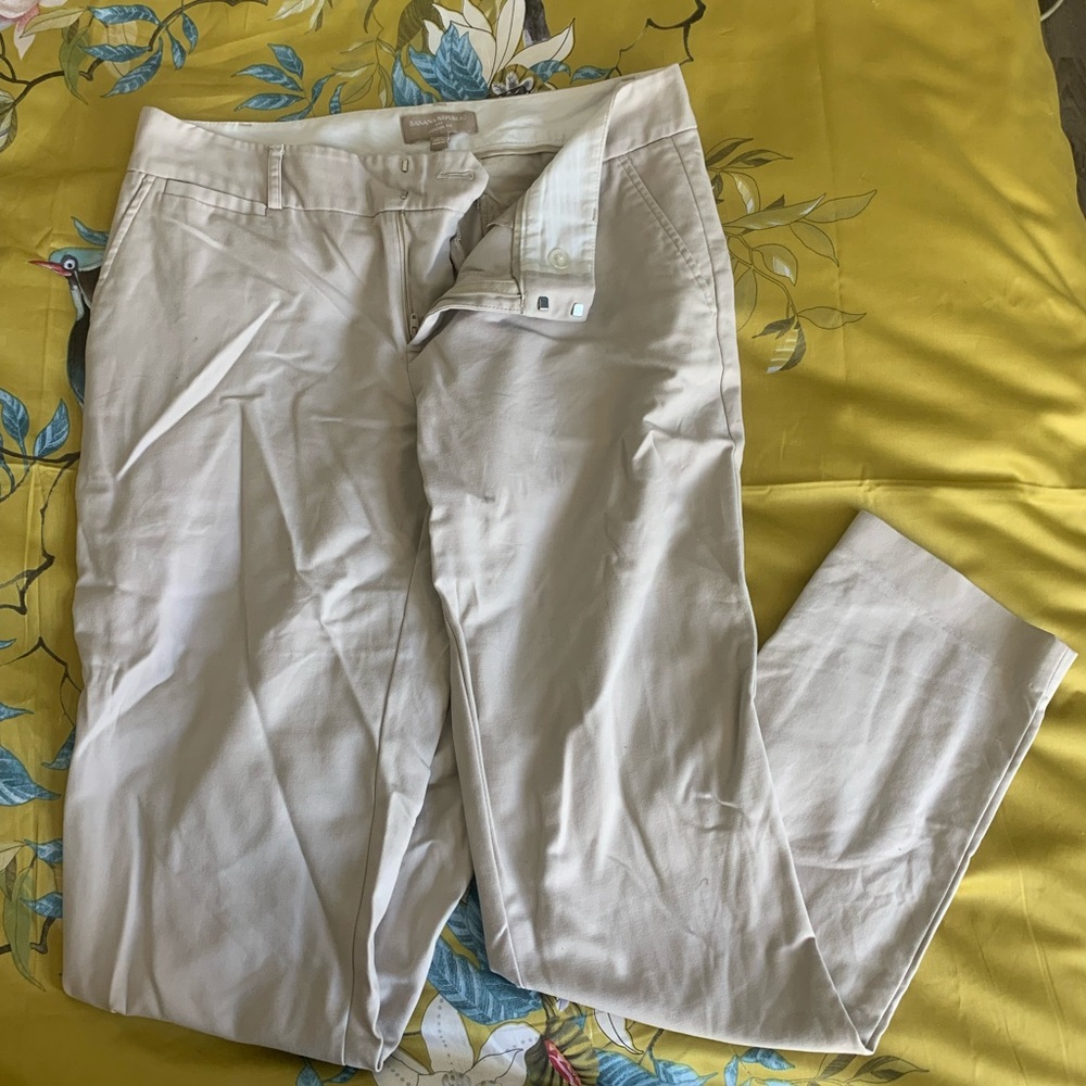 Banana Republic cream dress pants size 8